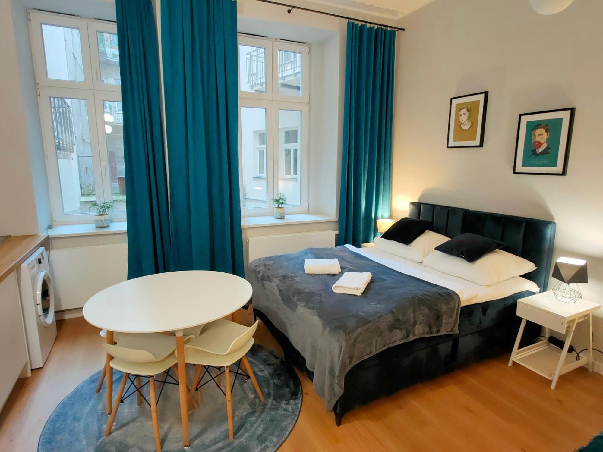 Hugo Vip Apartments Krasków Exterior foto
